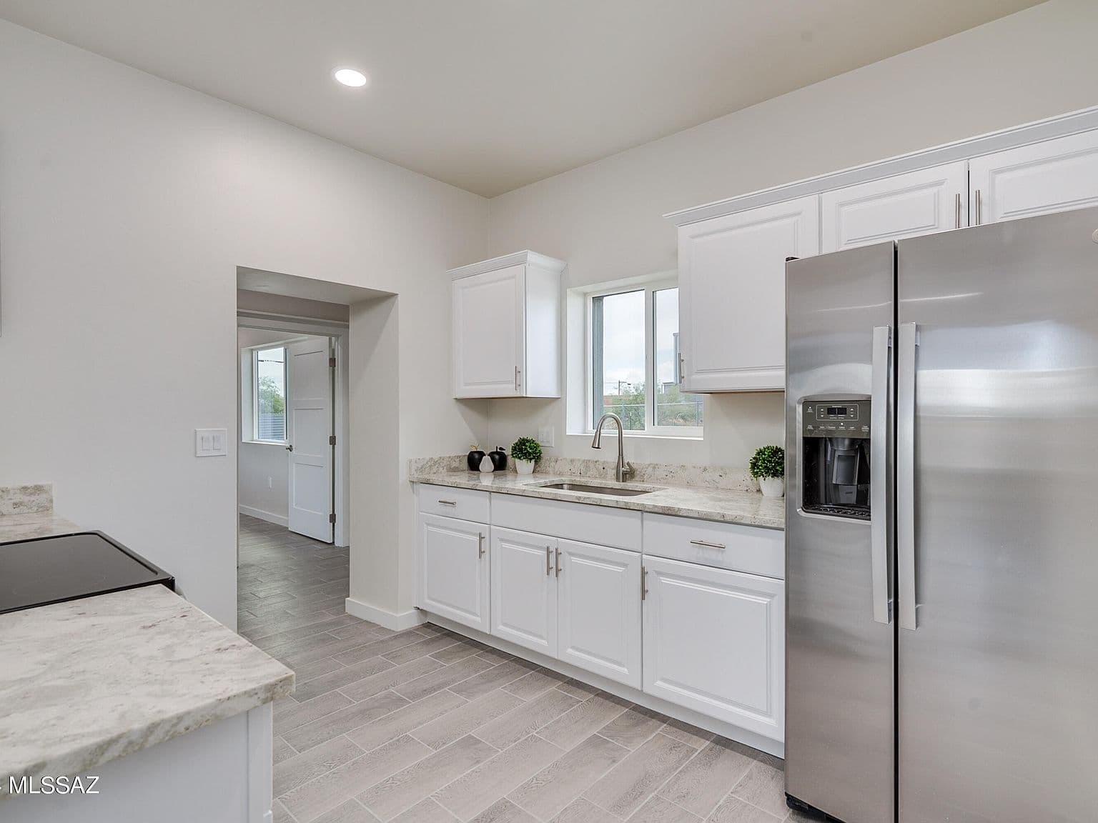 Santa Rita House — 1048 S Santa Rita Ave